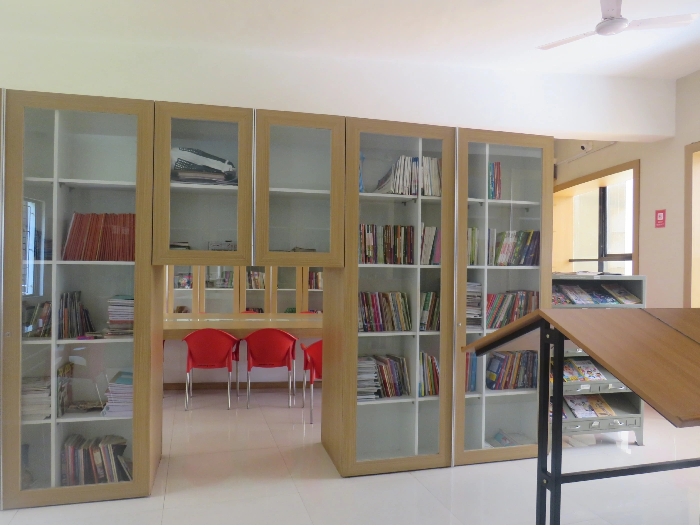 aems-library-img-03
